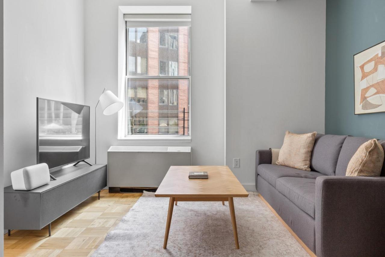 Apartment Wall St 1br W Gym Doorman Roof Deck Nyc-226 *