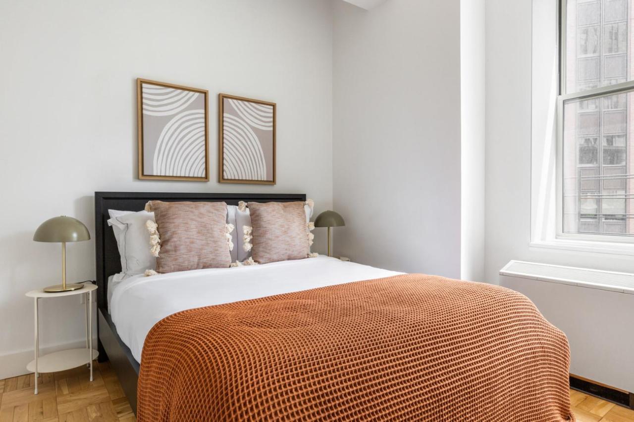 Apartment Wall St 1br W Gym Doorman Roof Deck Nyc-226 New York