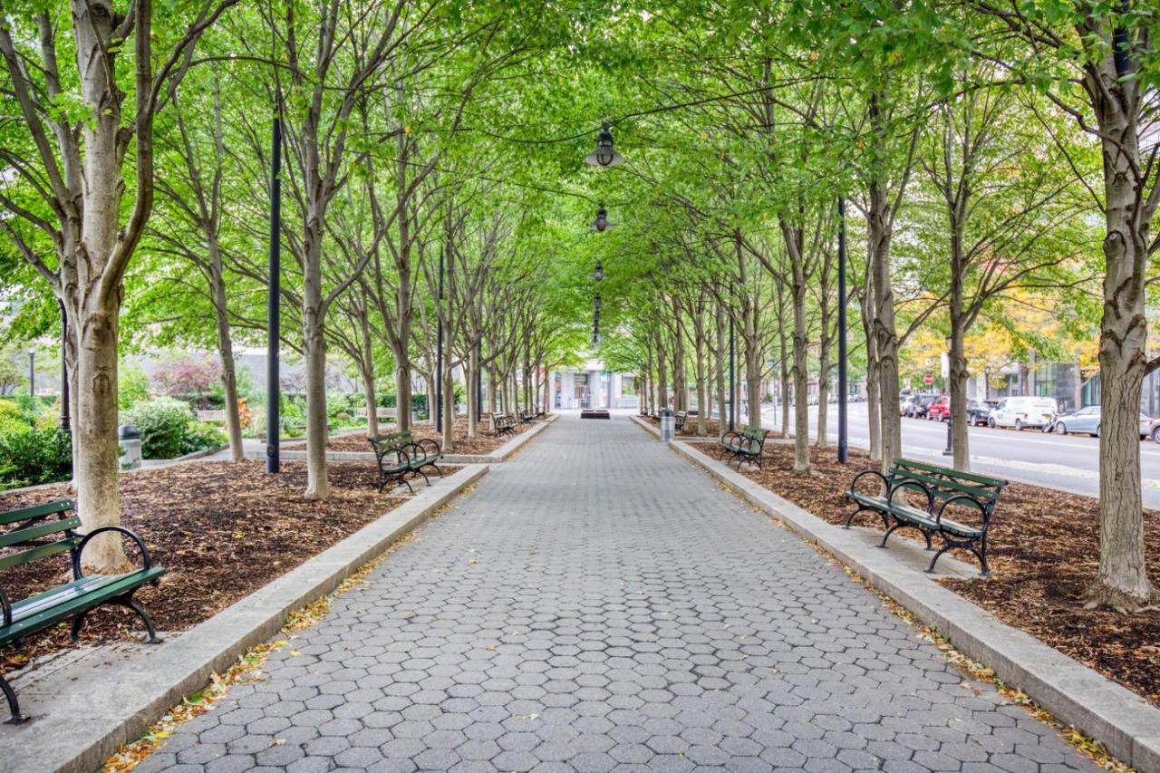Wall St 1br W Gym Doorman Roof Deck Nyc-226 *